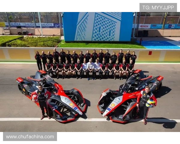 南京羽毛球队在洲际杯积分榜中以99分稳居首位展现强劲实力 南京羽毛球队在洲际杯积分榜中以99分稳居首位展现强劲实力