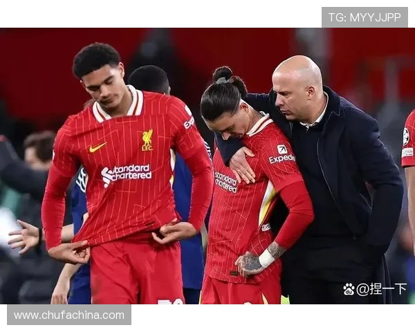 巴黎与曼联激战正酣在线直播全程回顾与精彩瞬间分享