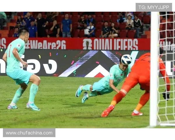 泰国亚足与卡塔尔亚的激烈对决期待精彩瞬间与战术较量 泰国亚足与卡塔尔亚的激烈对决期待精彩瞬间与战术较量